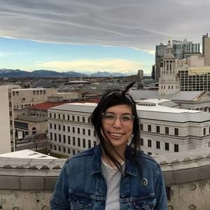 Meet your Posher, Andrea